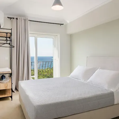 Restia Tower Apartman Tragáki