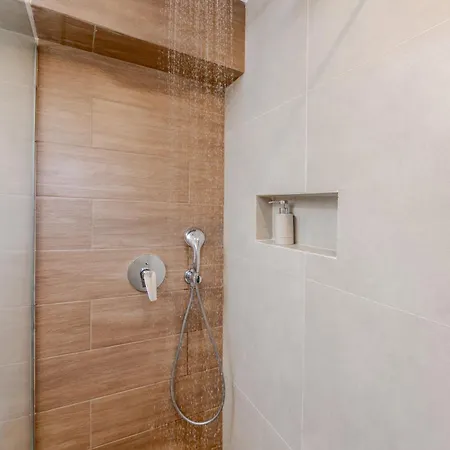 Apartman Restia Tower Tragáki